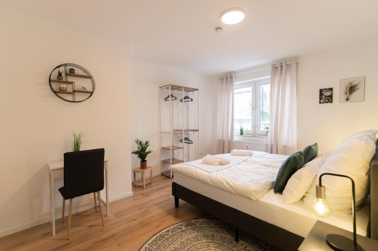 Peter Apartments - Premium Wohnung I 95Qm I 3 Schlafzimmer I Grosses Bad I Kueche I Wohnzimmer I Tv Fulda Kültér fotó
